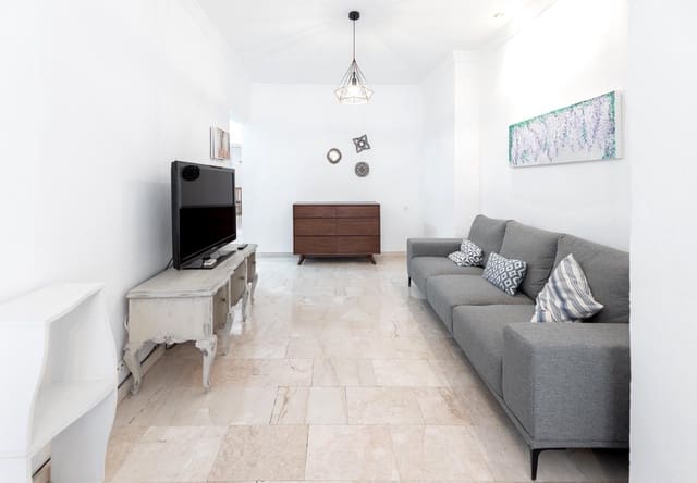 2 soveværelse Lejlighed til salg i Centro, Granada by - € 225.000 (Ref: 9390593)