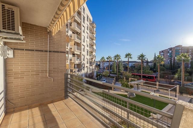 3 chambre Appartement à vendre à Cerrillo de Maracena - Periodistas, Grenade ville avec piscine garage - 319 000 € (Ref: 9390594)