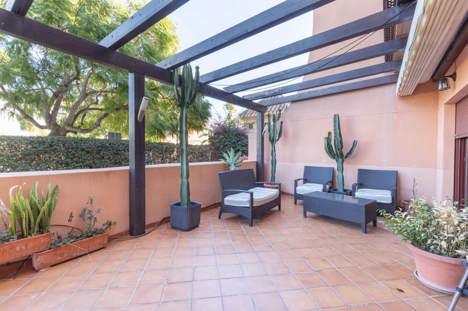 2 bedroom Flat for sale in Motril with pool - € 330,000 (Ref: 9390596)