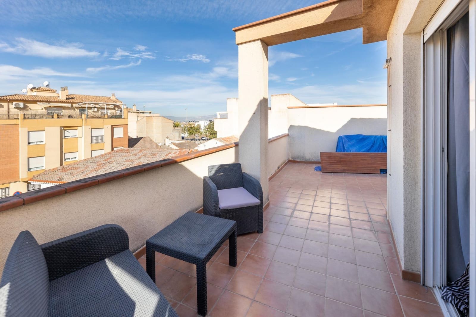 2 bedroom Penthouse for sale in Churriana de la Vega - € 165,000 (Ref: 9396262)