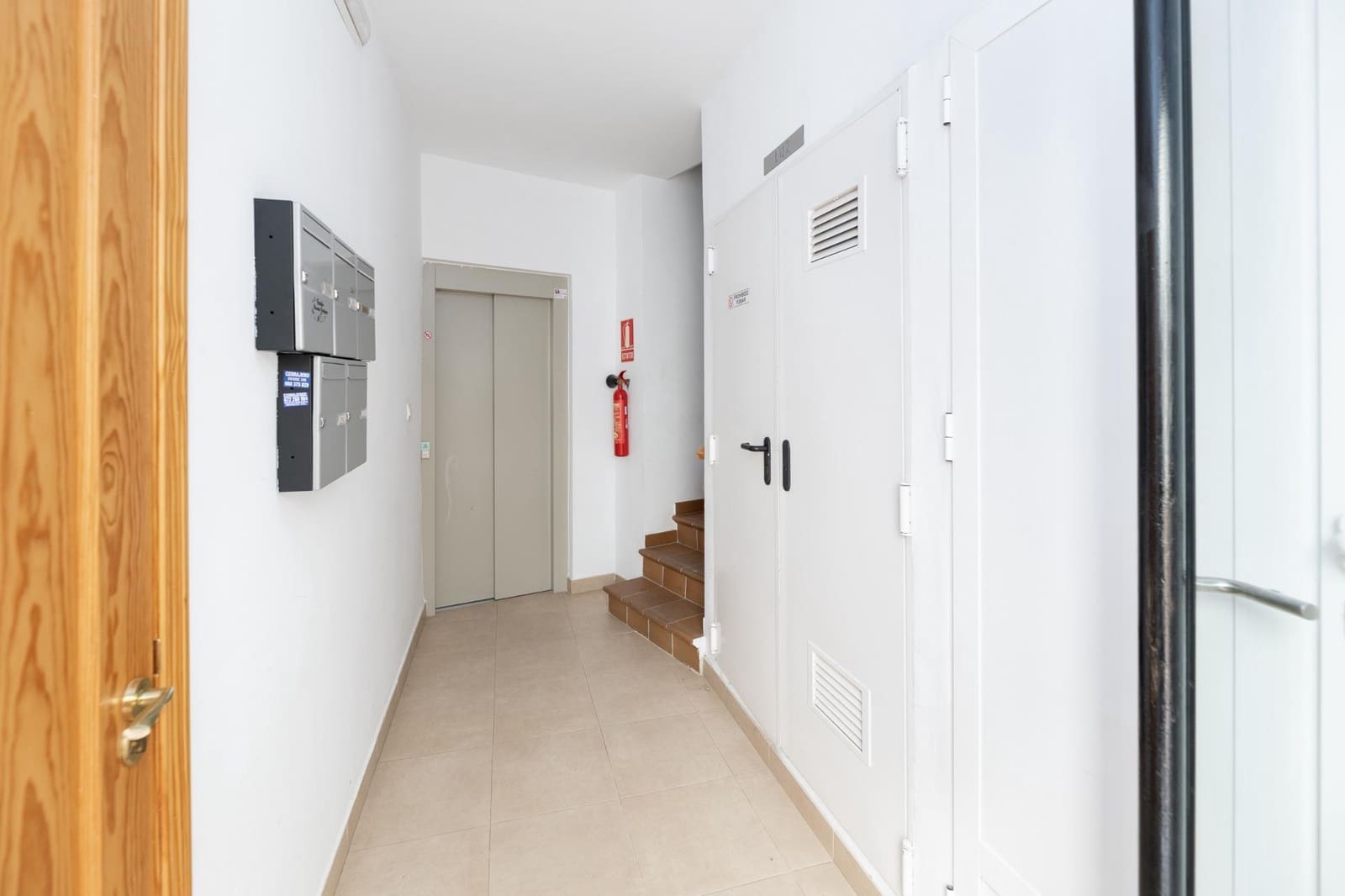 2 bedroom Penthouse for sale in Churriana de la Vega - € 165,000 (Ref: 9396262)