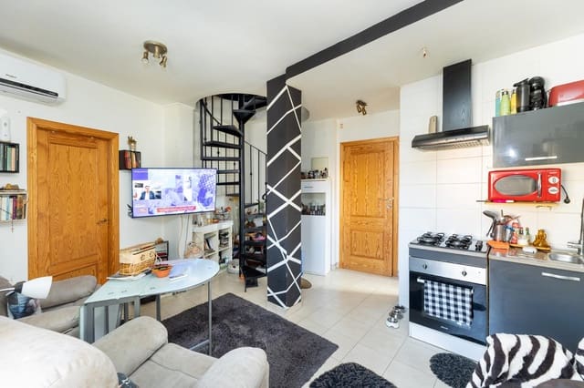 Ático de 2 habitaciones en Churriana de la Vega en venta - 165.000 € (Ref: 9396262)