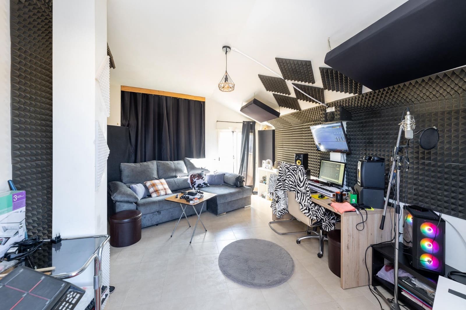 2 bedroom Penthouse for sale in Churriana de la Vega - € 165,000 (Ref: 9396262)