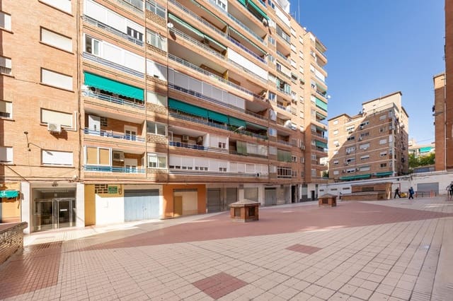 3 quarto Apartamento para venda em Zaidin, Granada cidade com garagem - 249 000 € (Ref: 9396263)