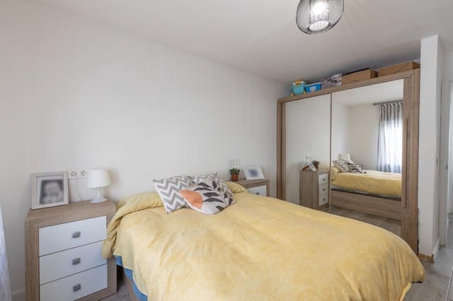 Piso de 2 habitaciones en Monachil en venta con garaje - 159.900 € (Ref: 9398426)