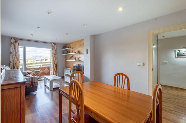 4 bedroom Flat for sale in Granada city - € 280,000 (Ref: 9400837)