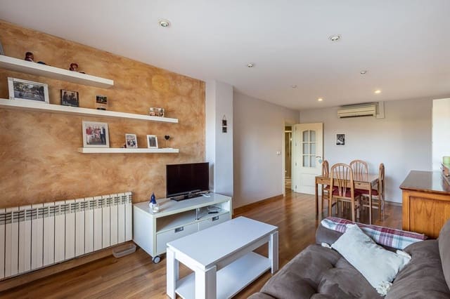 4 bedroom Flat for sale in Granada city - € 280,000 (Ref: 9400837)