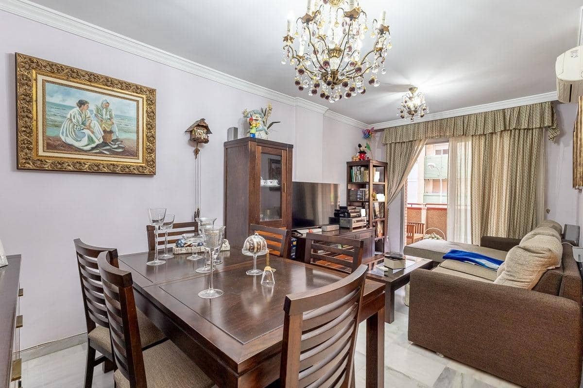 4 soverom Leilighet til salgs i Granada by med garasje - € 225 000 (Ref: 9403298)