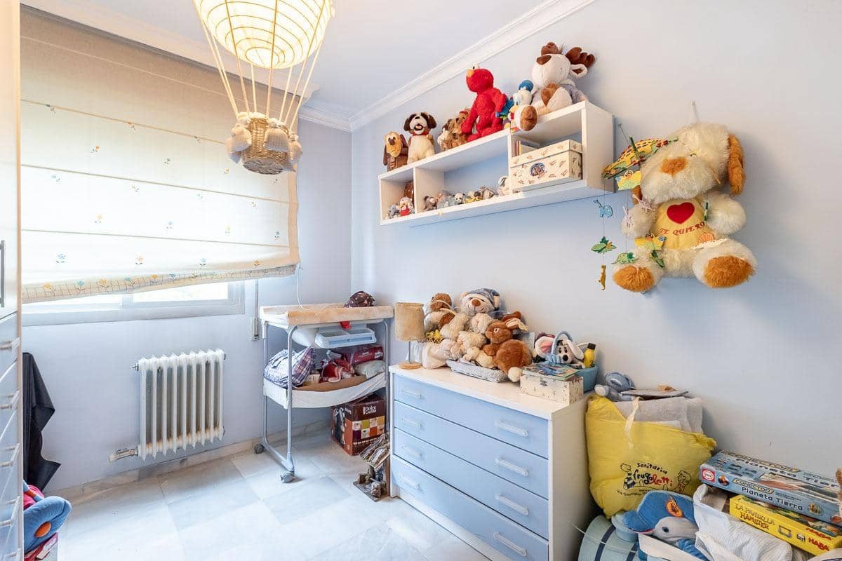 4 soverom Leilighet til salgs i Granada by med garasje - € 225 000 (Ref: 9403298)