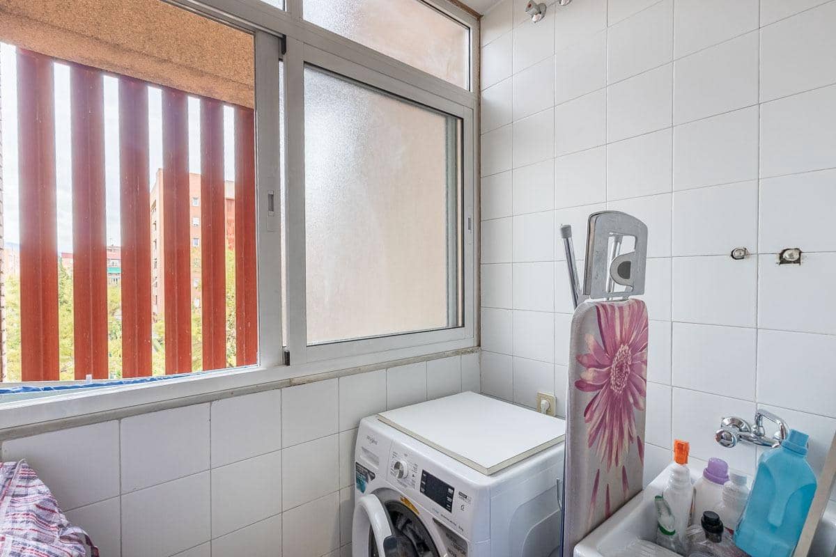 4 soverom Leilighet til salgs i Granada by med garasje - € 225 000 (Ref: 9403298)