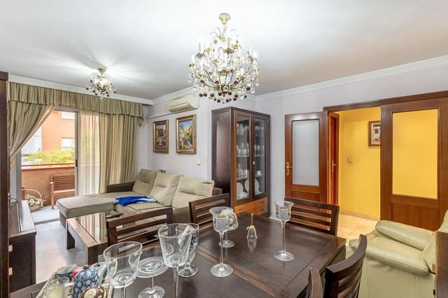 4 soverom Leilighet til salgs i Granada by med garasje - € 225 000 (Ref: 9403298)