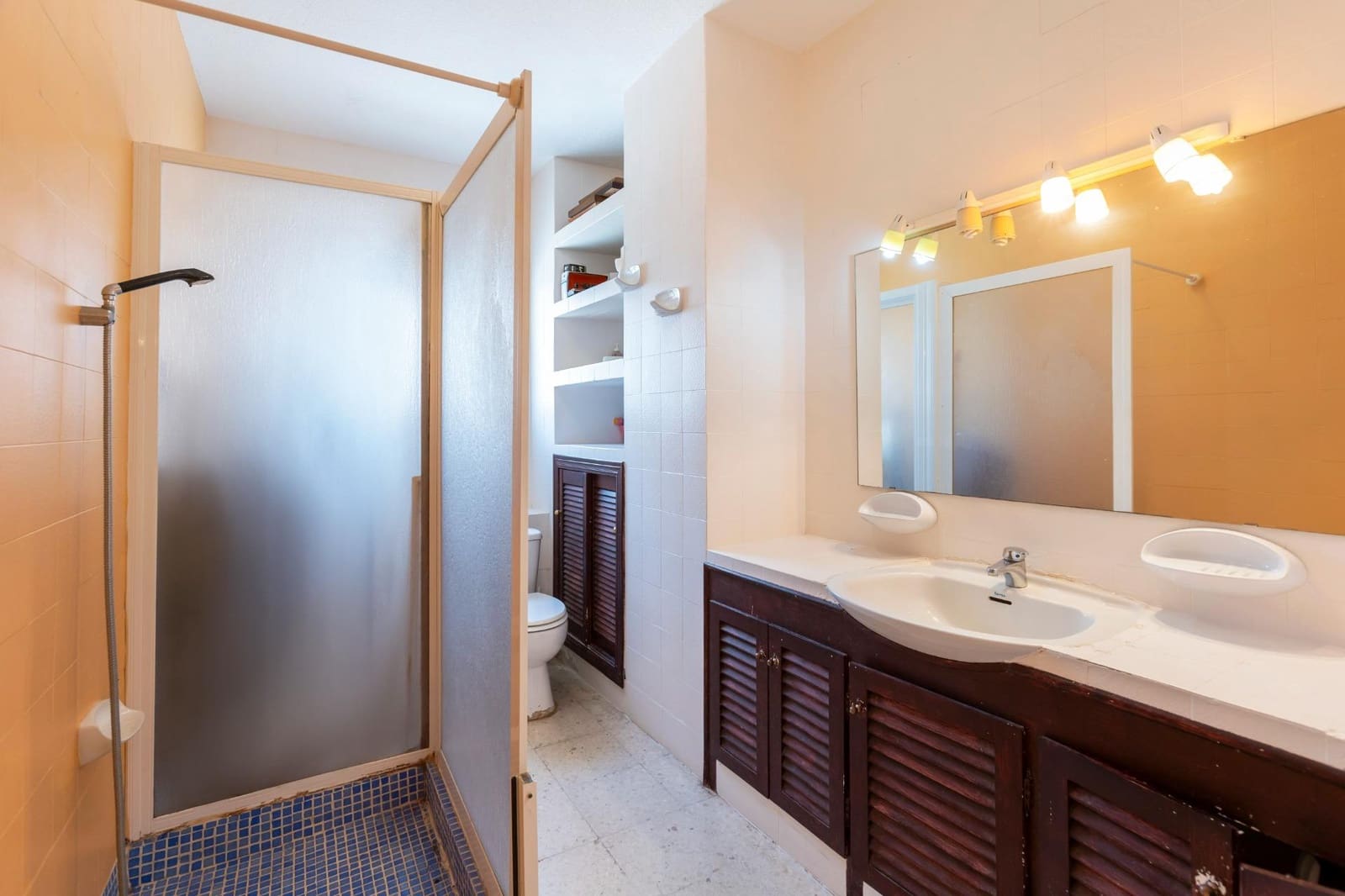 3 bedroom Flat for sale in Almunecar with pool - € 340,000 (Ref: 9403299)