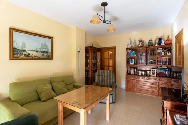 3 bedroom Flat for sale in Almuñécar with pool - € 340,000 (Ref: 9403299)