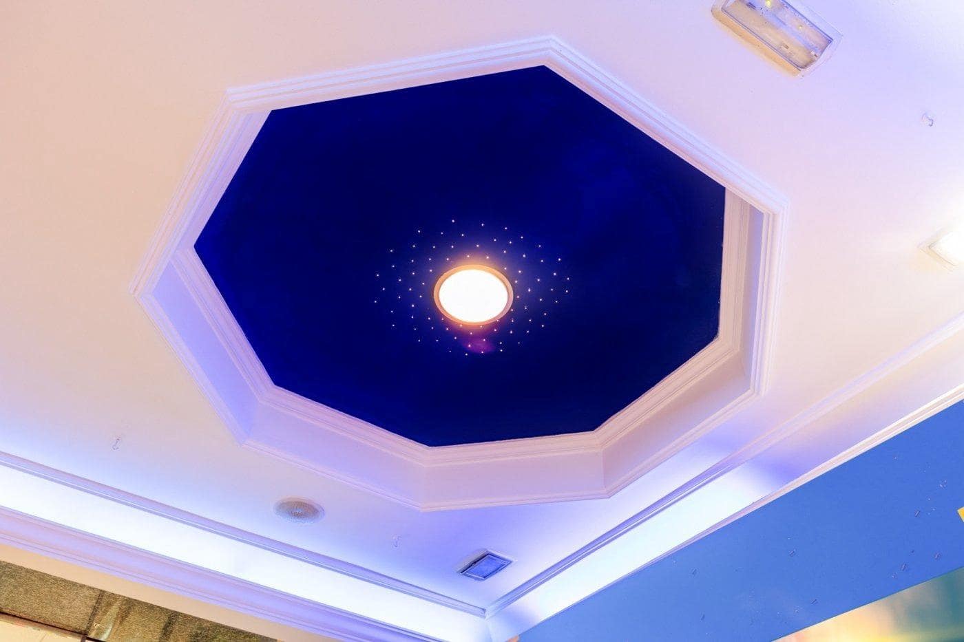 Commercial for sale in Granada city - € 475,000 (Ref: 9406643)