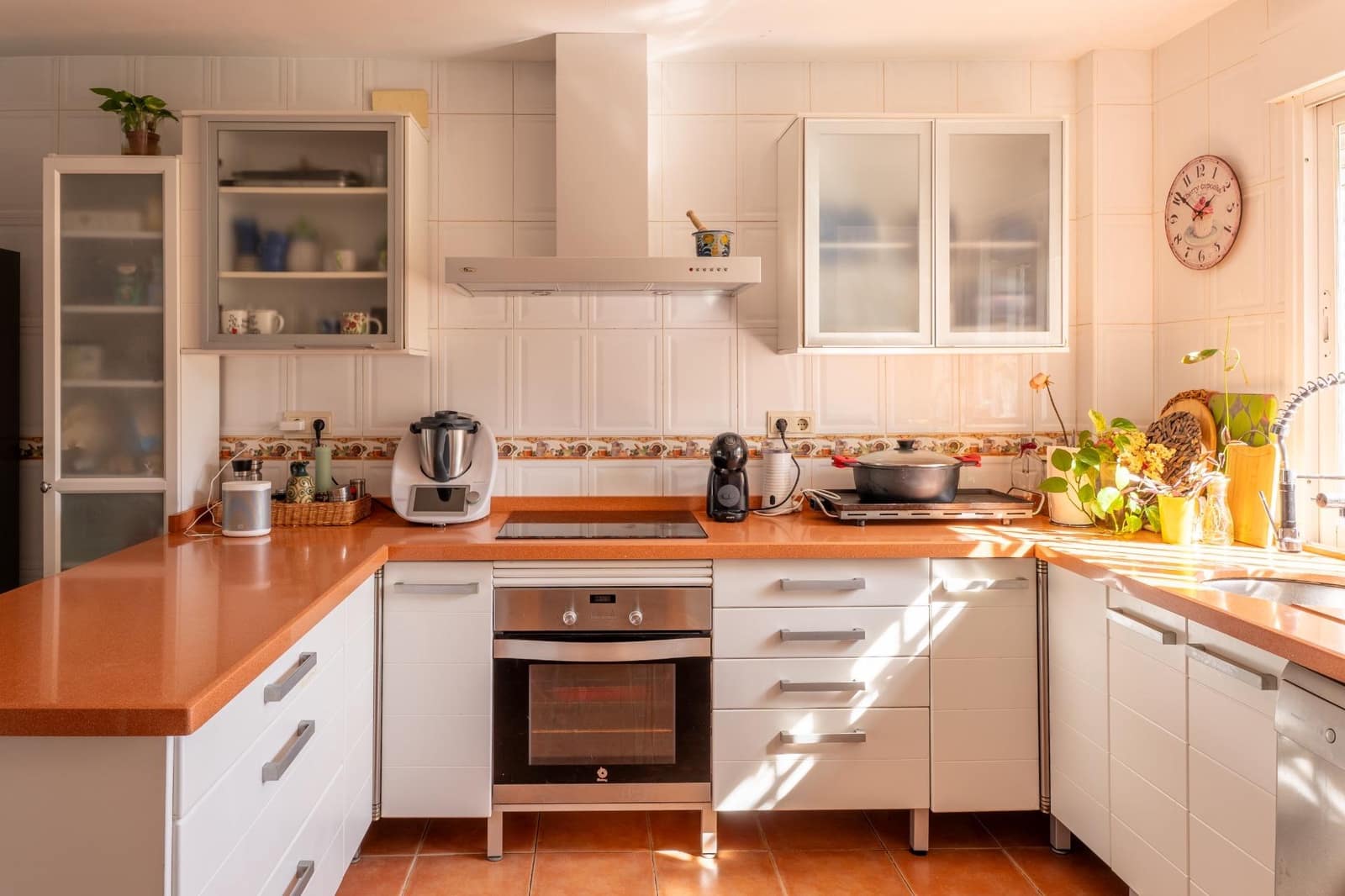 4 sypialnia Dom blizniak na sprzedaż w Huetor Vega z basenem - 390 000 € (Ref: 9406645)