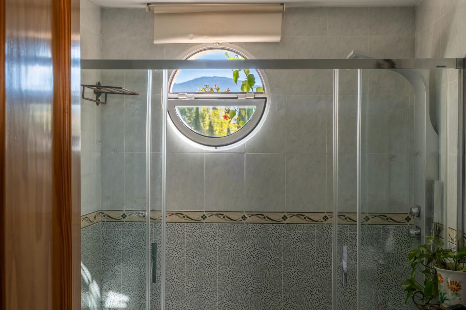 4 sypialnia Dom blizniak na sprzedaż w Huetor Vega z basenem - 390 000 € (Ref: 9406645)