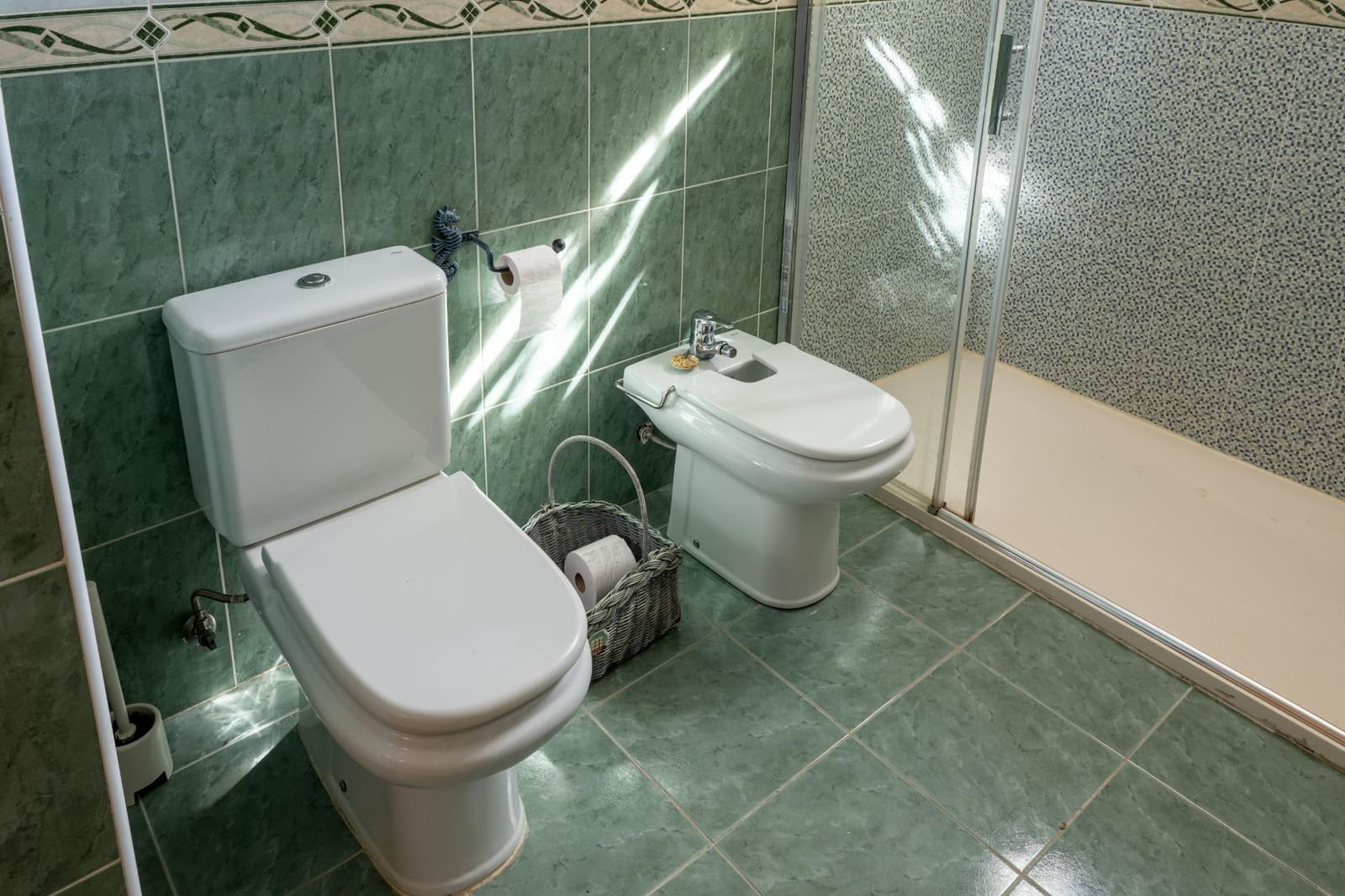 4 sypialnia Dom blizniak na sprzedaż w Huetor Vega z basenem - 390 000 € (Ref: 9406645)