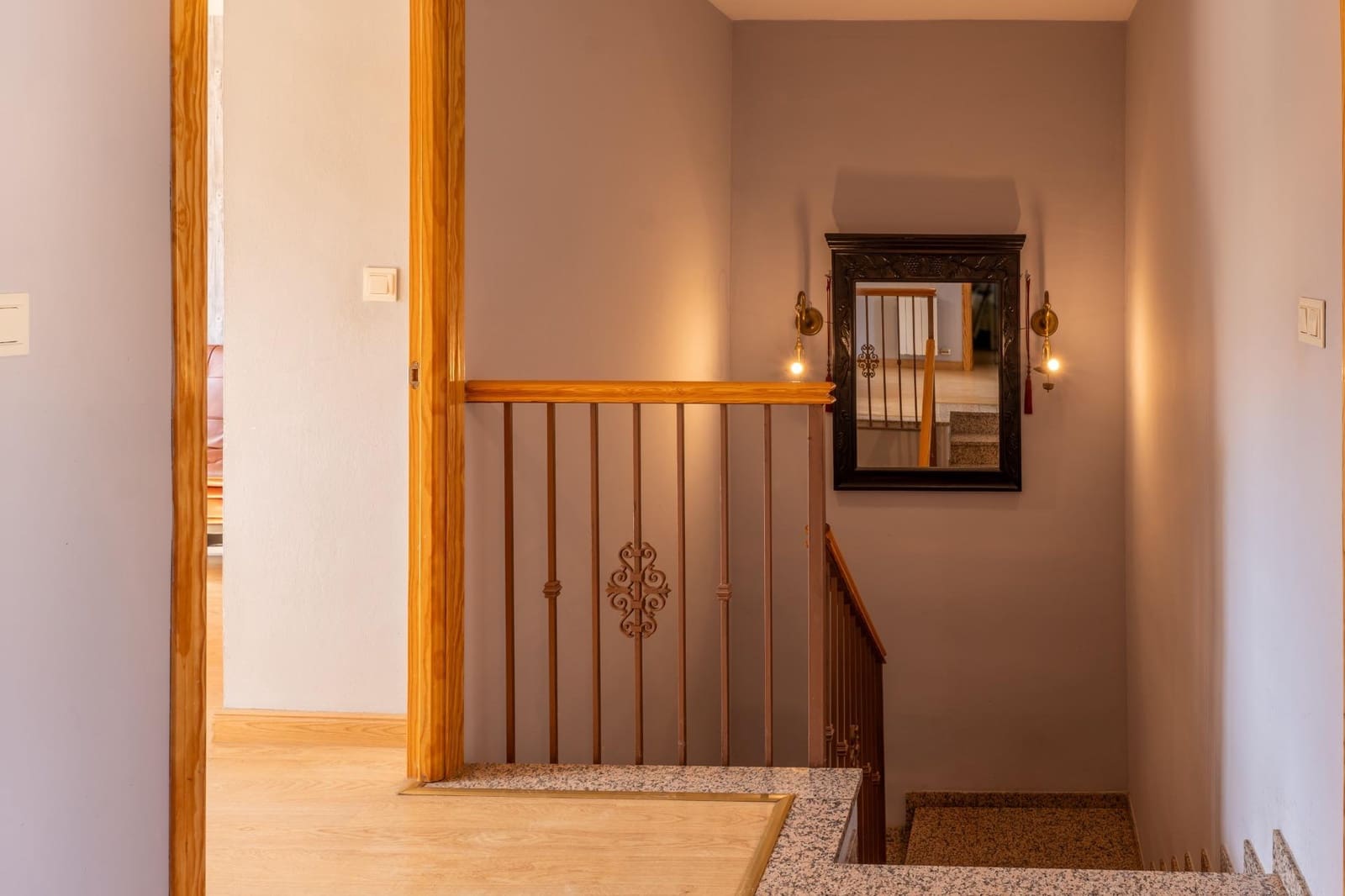 4 sypialnia Dom blizniak na sprzedaż w Huetor Vega z basenem - 390 000 € (Ref: 9406645)