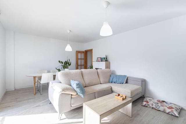 2 bedroom Flat for sale in Las Gabias with pool garage - € 149,500 (Ref: 9406648)