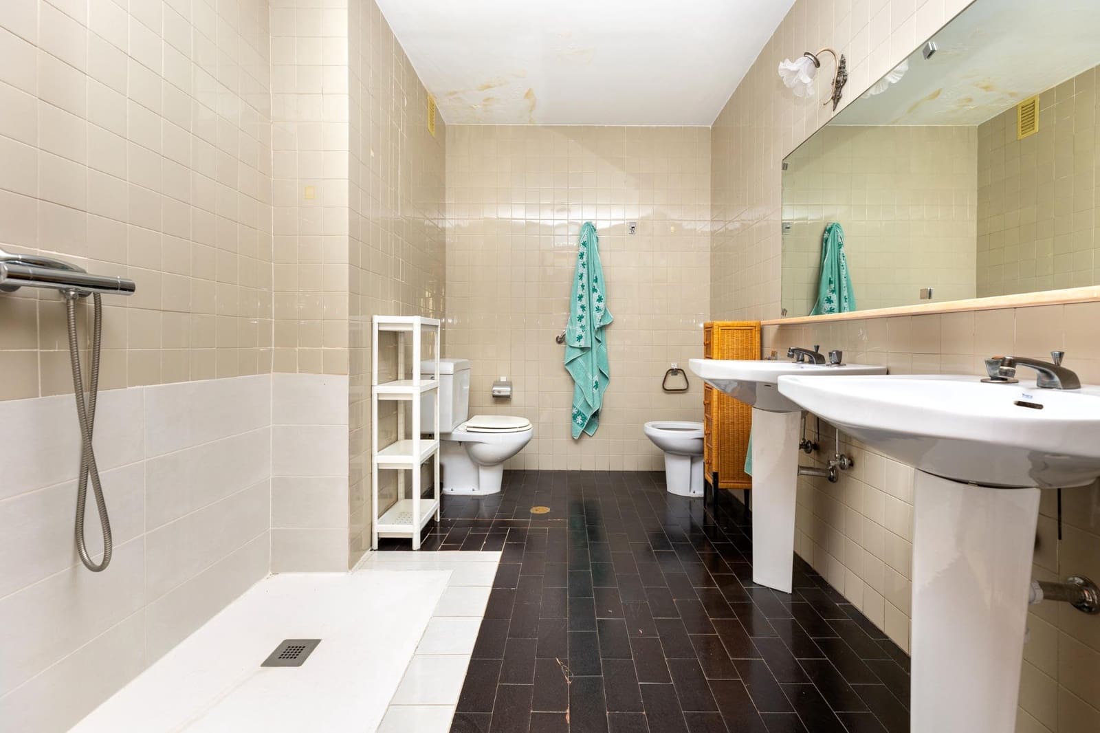 6 sovrum Lägenhet till salu i Granada stad - 850 000 € (Ref: 9406649)