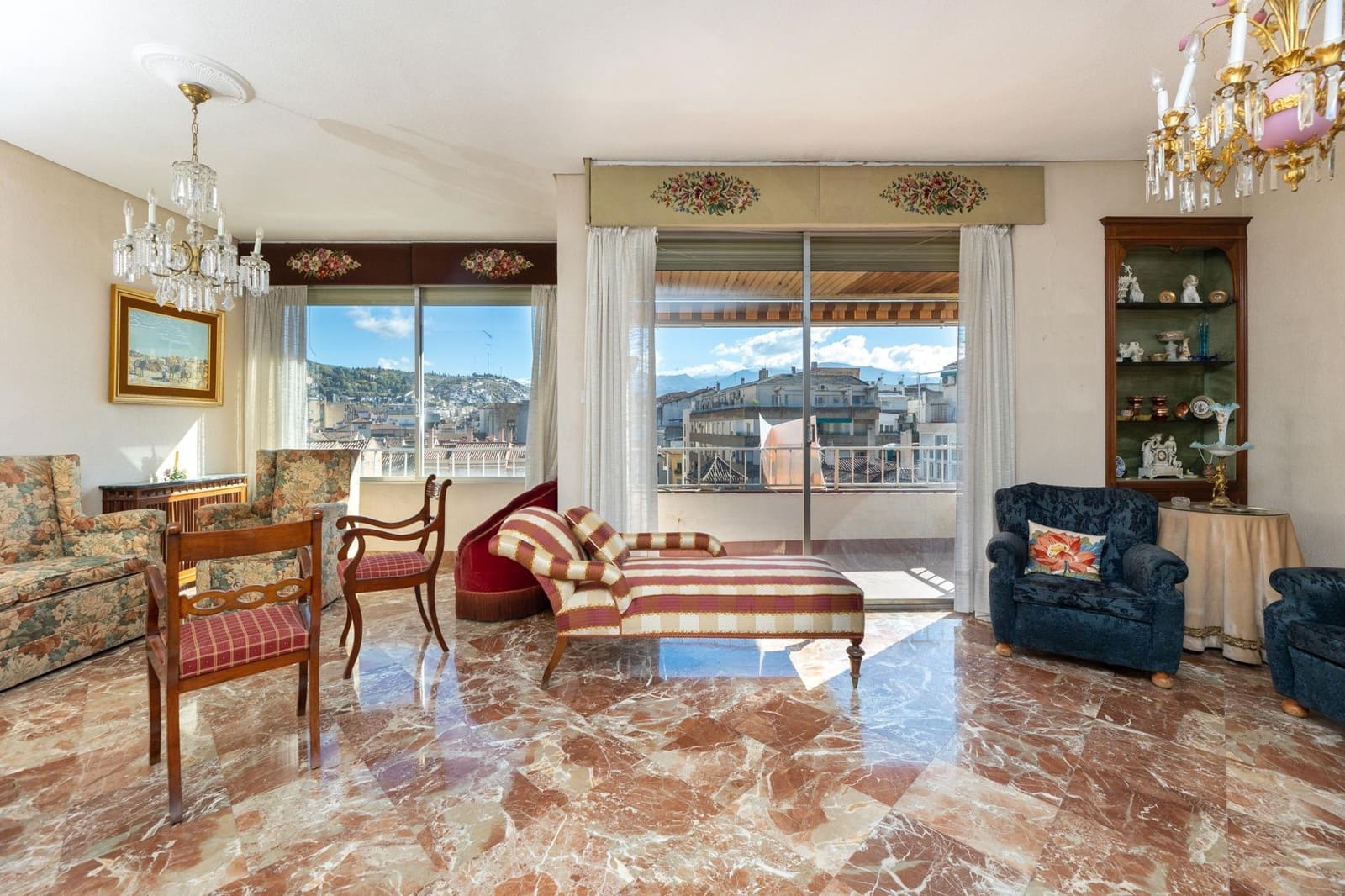 6 sovrum Lägenhet till salu i Granada stad - 850 000 € (Ref: 9406649)