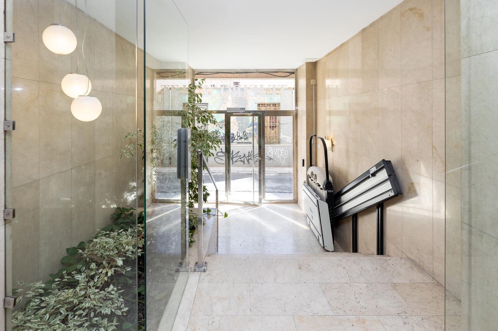 6 sovrum Lägenhet till salu i Granada stad - 850 000 € (Ref: 9406649)