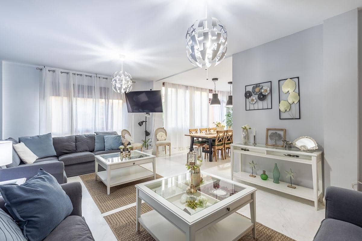 5 soveværelse Rækkehus til salg i Motril med swimmingpool garage - € 587.000 (Ref: 9406650)