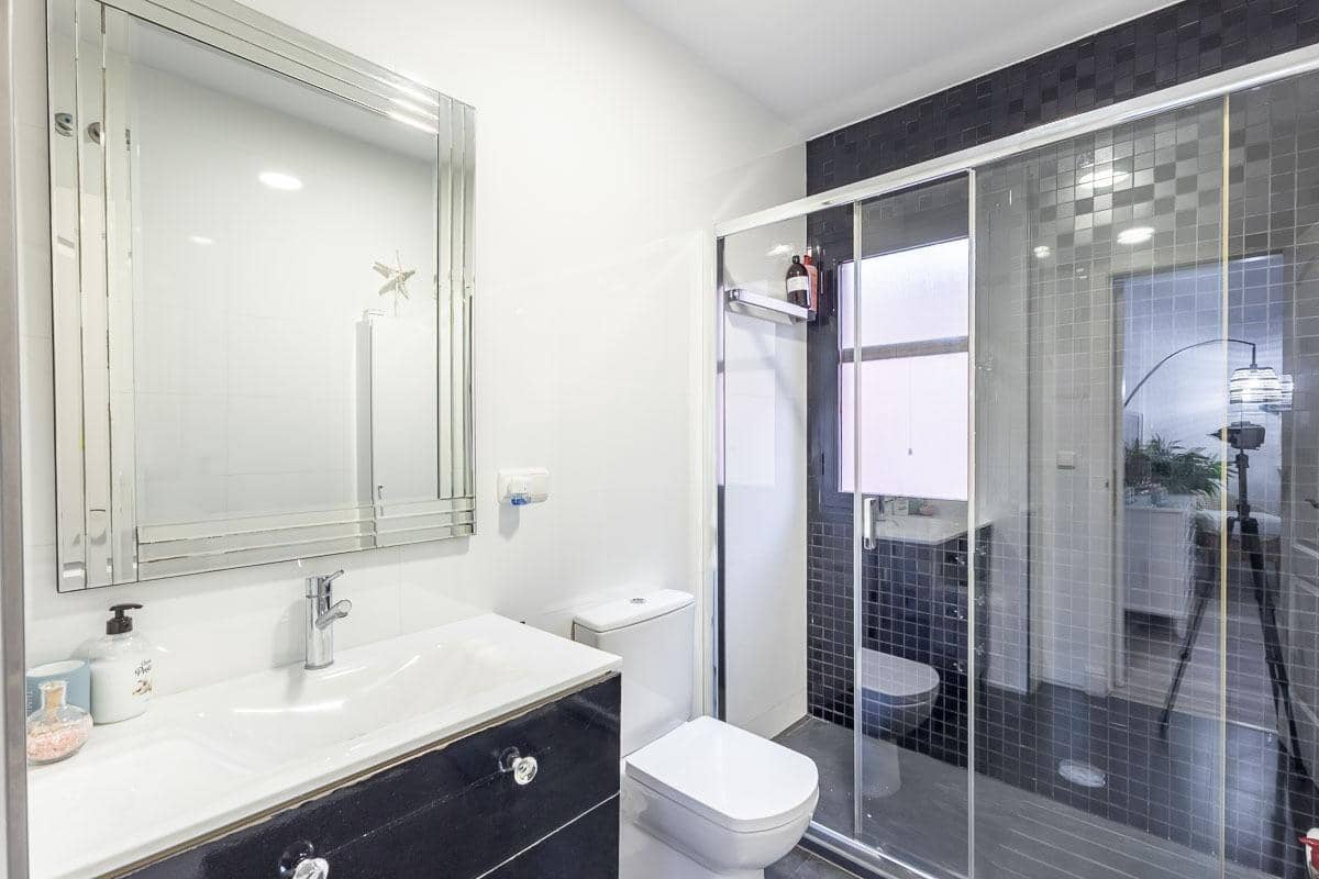 5 soveværelse Rækkehus til salg i Motril med swimmingpool garage - € 587.000 (Ref: 9406650)