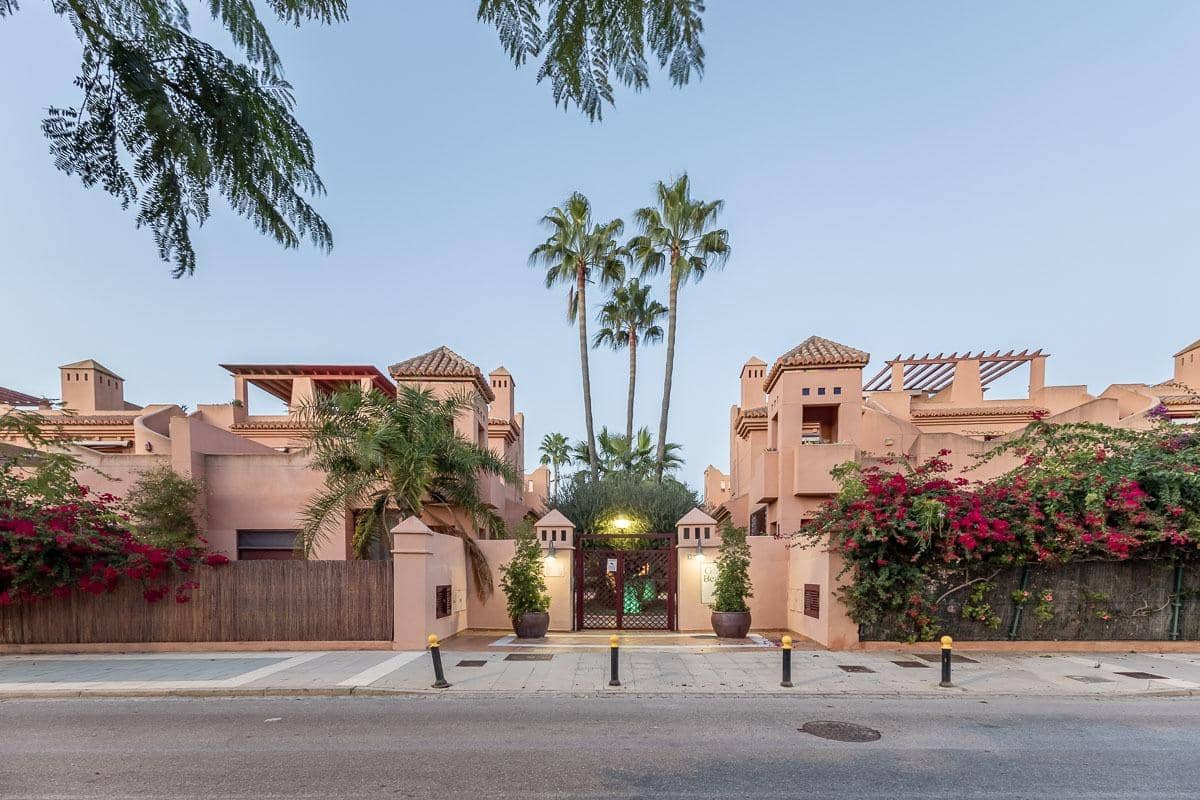 5 soveværelse Rækkehus til salg i Motril med swimmingpool garage - € 587.000 (Ref: 9406650)