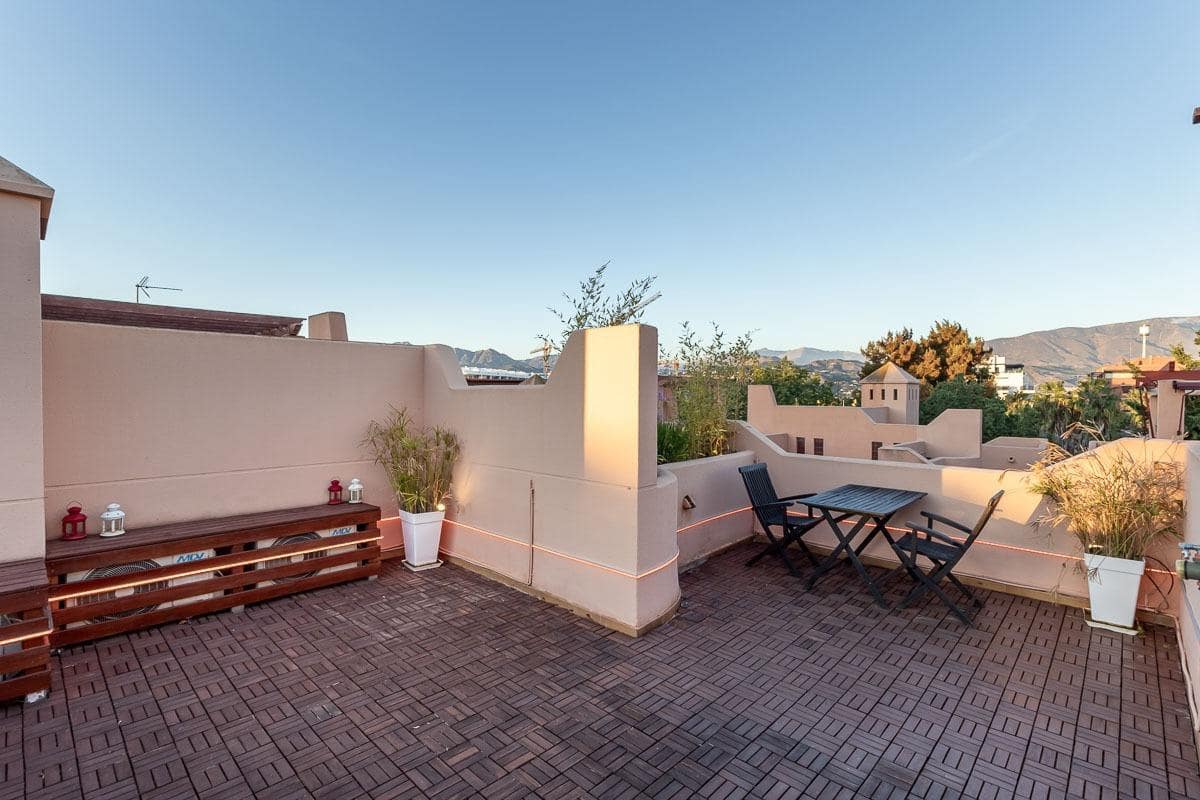 5 soveværelse Rækkehus til salg i Motril med swimmingpool garage - € 587.000 (Ref: 9406650)
