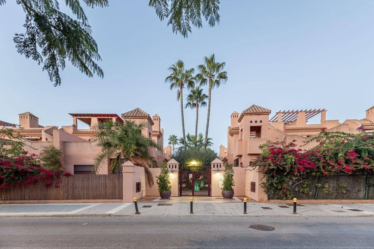 5 soveværelse Rækkehus til salg i Motril med swimmingpool garage - € 587.000 (Ref: 9406650)