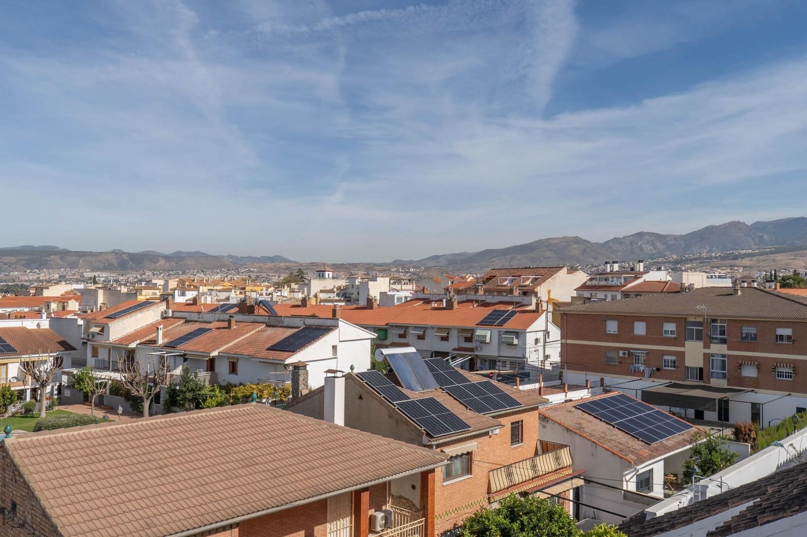 1 bedroom Apartment for sale in Ogijares with garage - € 137,900 (Ref: 9411218)