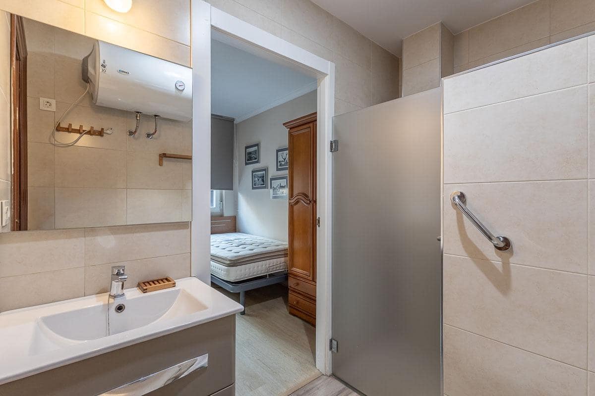 5 slaapkamer Rijtjeshuis te koop in Granada stad - € 339.000 (Ref: 9414009)