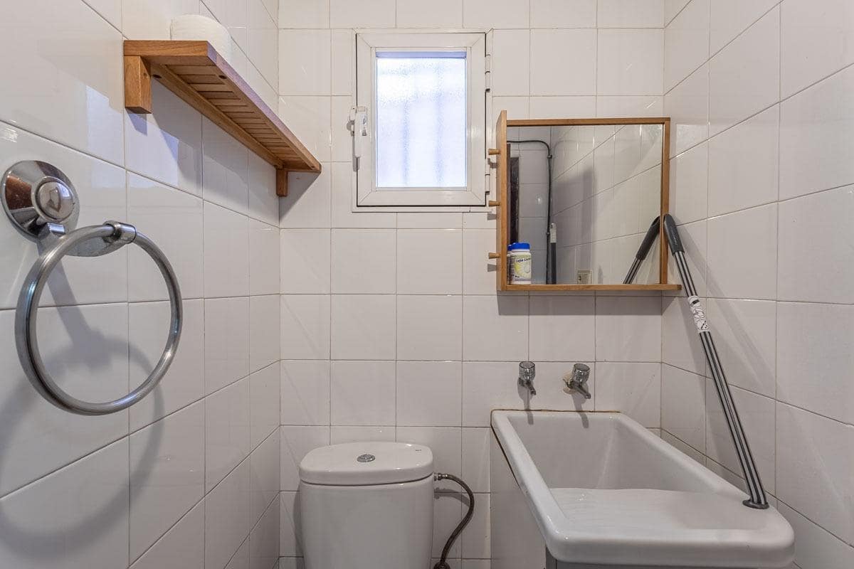 5 slaapkamer Rijtjeshuis te koop in Granada stad - € 339.000 (Ref: 9414009)