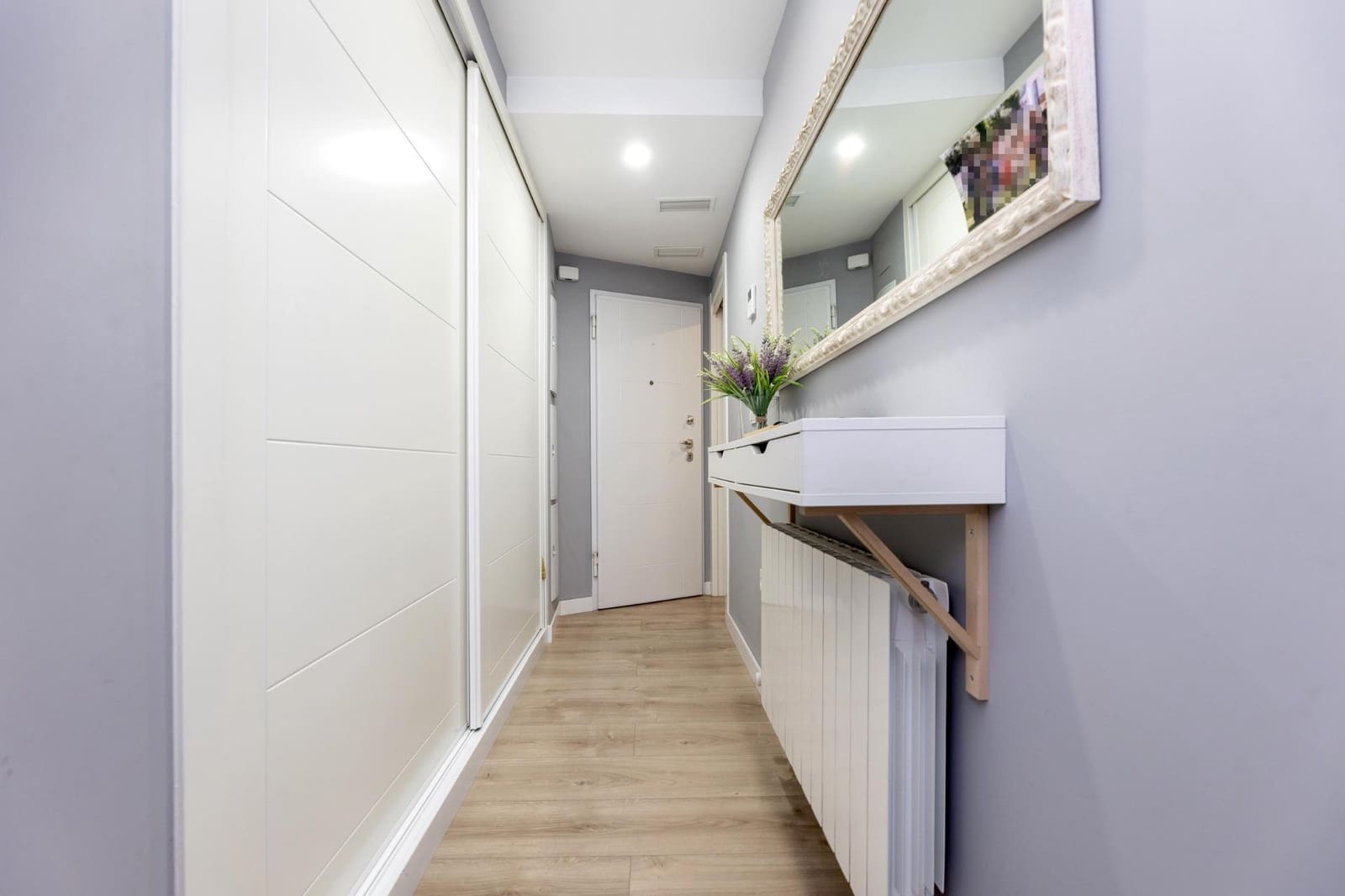 4 bedroom Flat for sale in Granada city with garage - € 590,000 (Ref: 9414011)