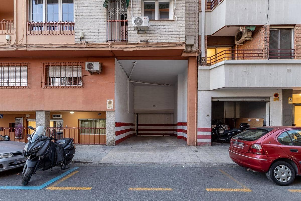 4 soveværelse Lejlighed til salg i Granada by med garage - € 315.000 (Ref: 9416072)