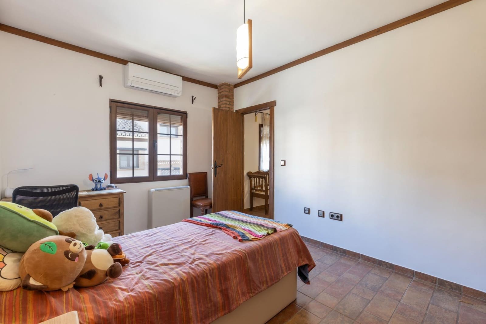 4 soverom Villa til salgs i Durcal med svømmebasseng garasje - € 319 000 (Ref: 9419621)