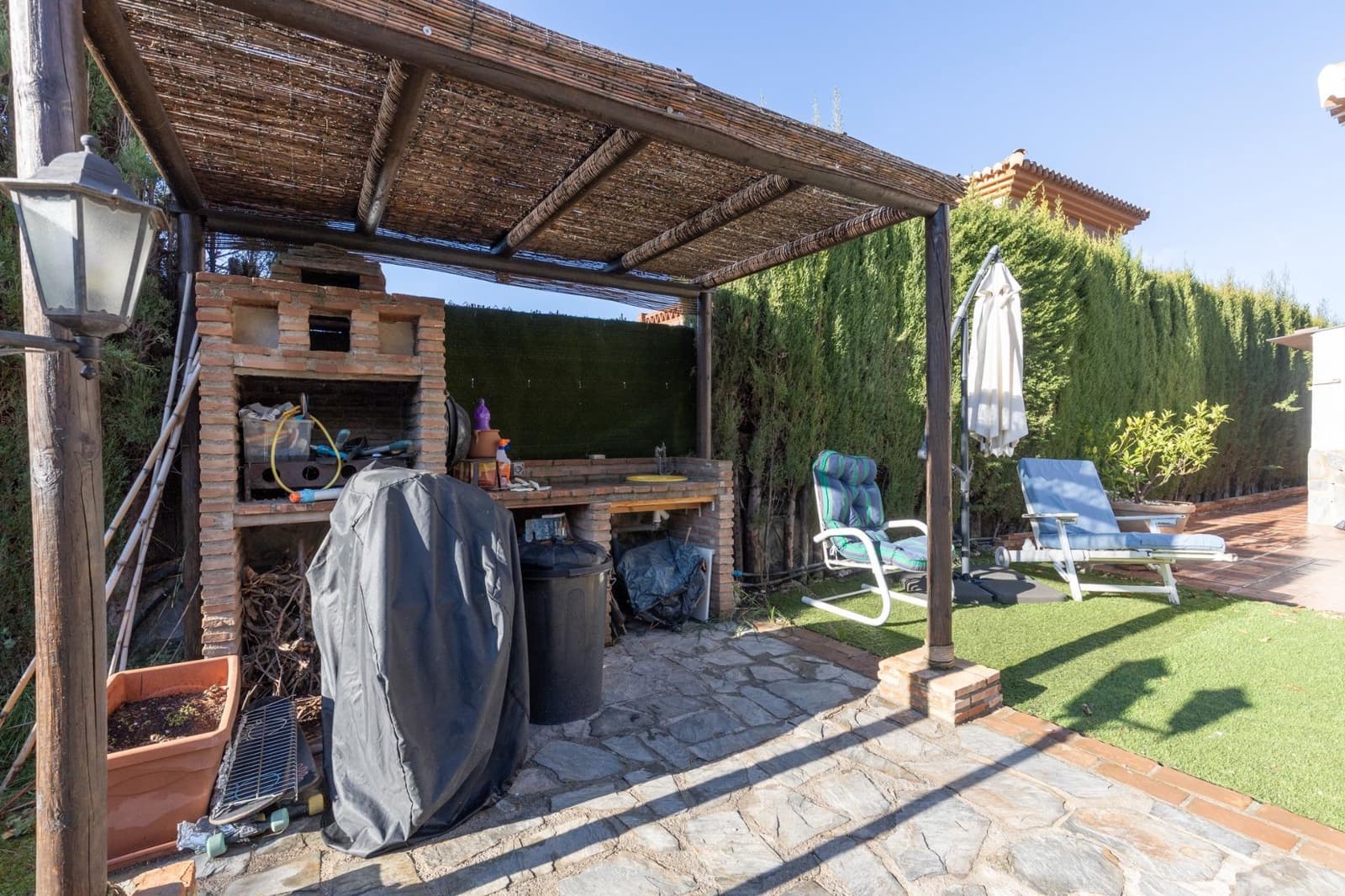 4 soverom Villa til salgs i Durcal med svømmebasseng garasje - € 319 000 (Ref: 9419621)