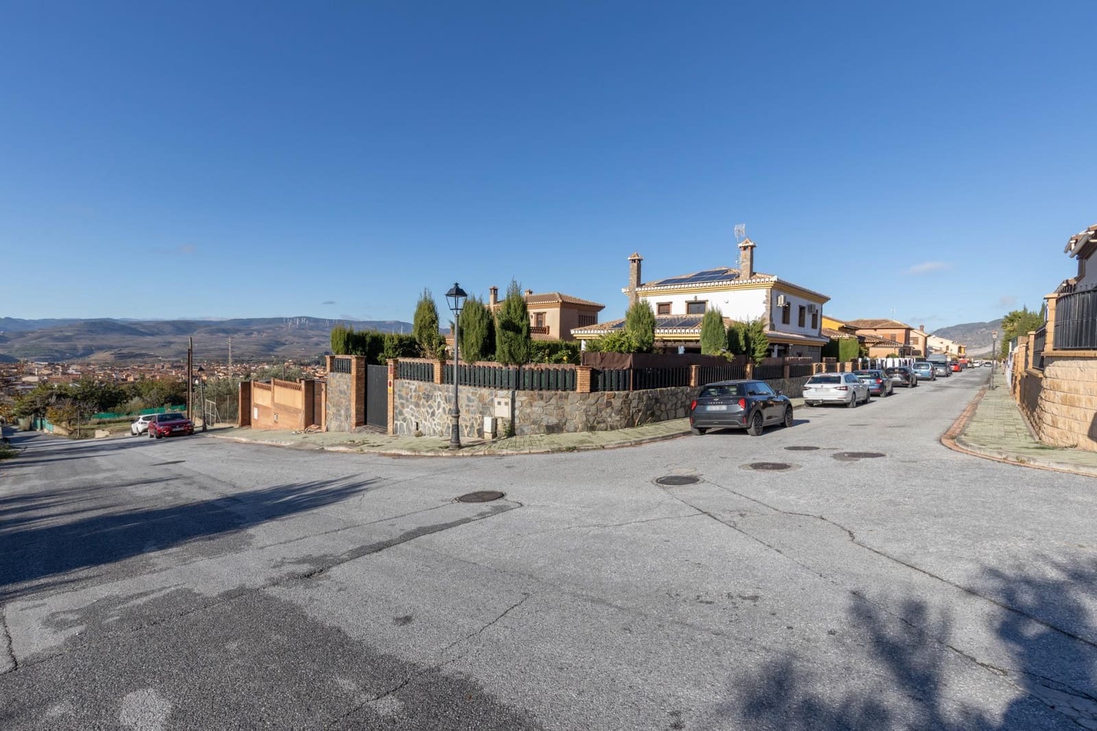 4 soverom Villa til salgs i Durcal med svømmebasseng garasje - € 319 000 (Ref: 9419621)