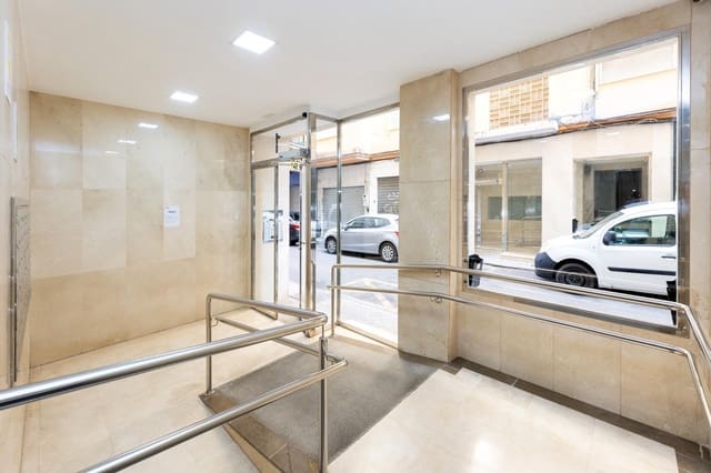 3 soveværelse Lejlighed til salg i Granada by - € 195.000 (Ref: 9419623)