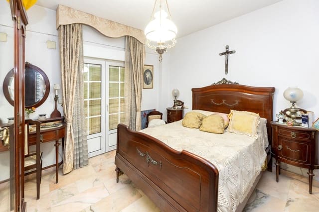 3 soveværelse Lejlighed til salg i Granada by - € 195.000 (Ref: 9419623)