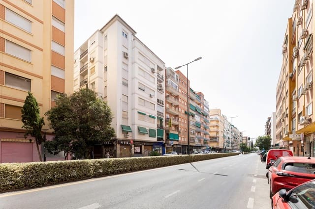 3 soveværelse Lejlighed til salg i Granada by - € 195.000 (Ref: 9419623)