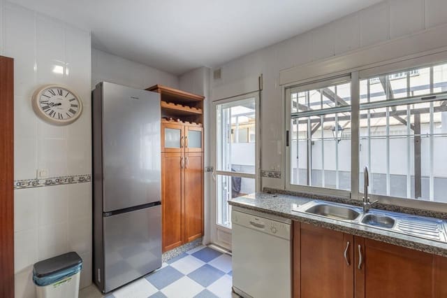 3 soveværelse Byhus til salg i Cúllar Vega med garage - € 219.000 (Ref: 9419633)