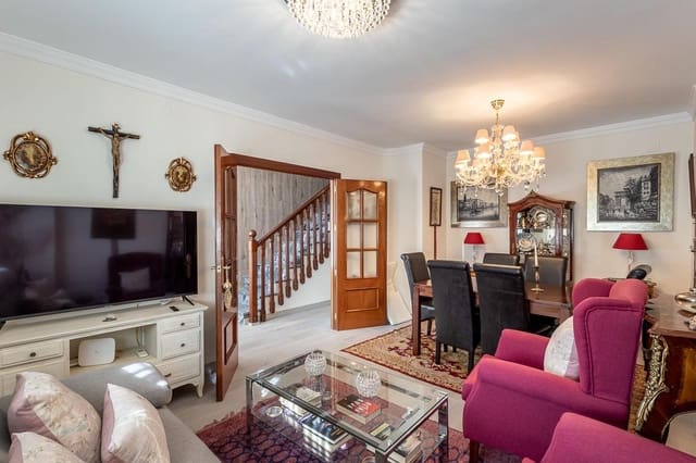 3 soveværelse Byhus til salg i Cúllar Vega med garage - € 219.000 (Ref: 9419633)