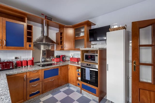 3 soveværelse Byhus til salg i Cúllar Vega med garage - € 219.000 (Ref: 9419633)