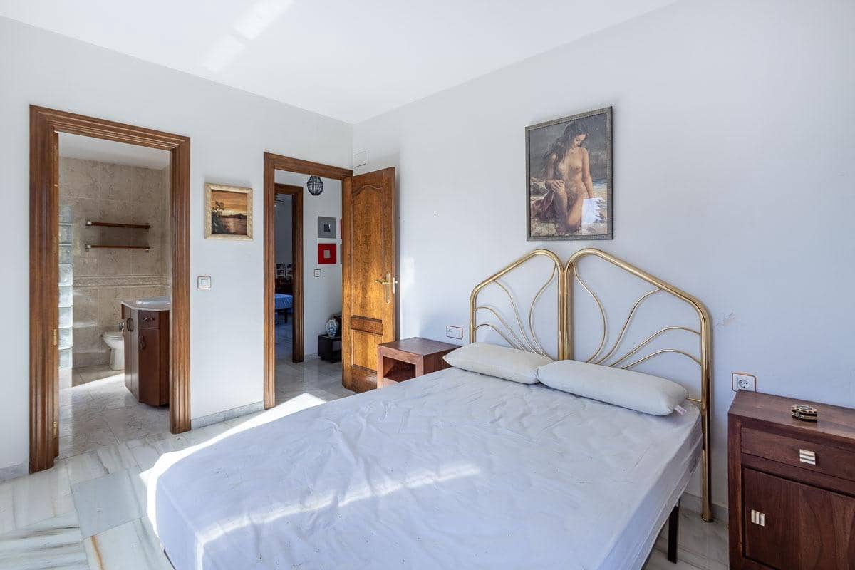 5 soveværelse Villa til salg i Las Gabias med swimmingpool garage - € 540.000 (Ref: 9422339)