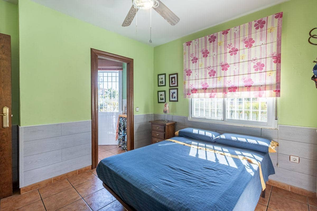 5 soveværelse Villa til salg i Las Gabias med swimmingpool garage - € 540.000 (Ref: 9422339)