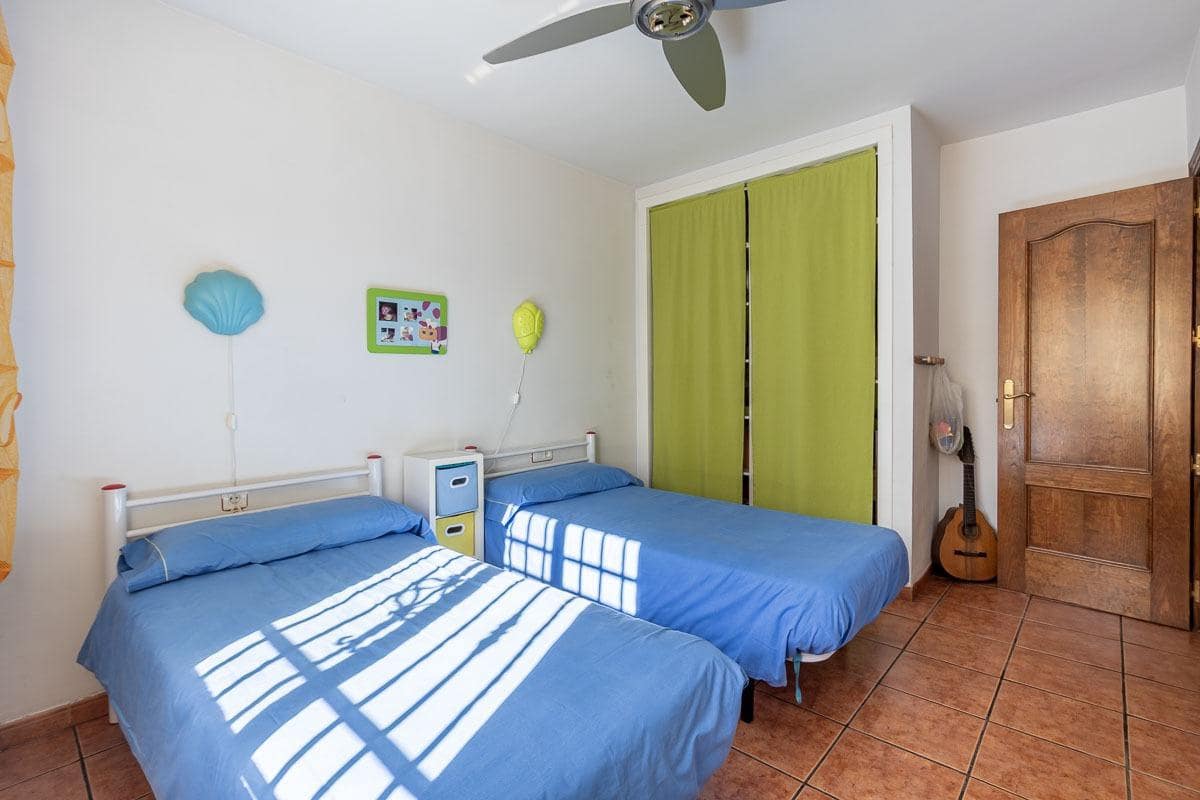 5 soveværelse Villa til salg i Las Gabias med swimmingpool garage - € 540.000 (Ref: 9422339)