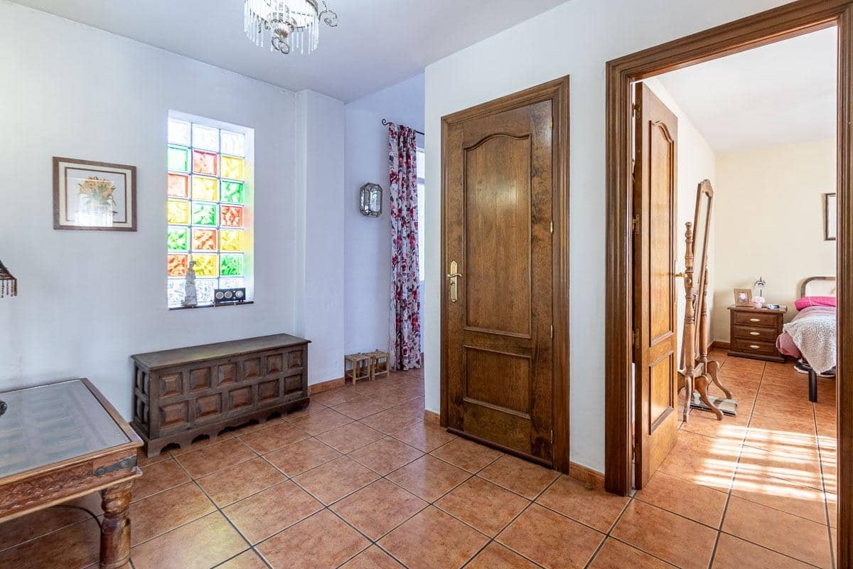 5 soveværelse Villa til salg i Las Gabias med swimmingpool garage - € 540.000 (Ref: 9422339)