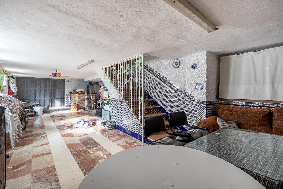 5 soveværelse Villa til salg i Las Gabias med swimmingpool garage - € 540.000 (Ref: 9422339)